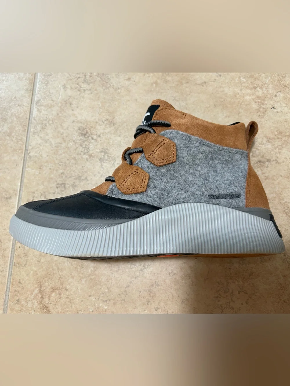 Sorel •brand new